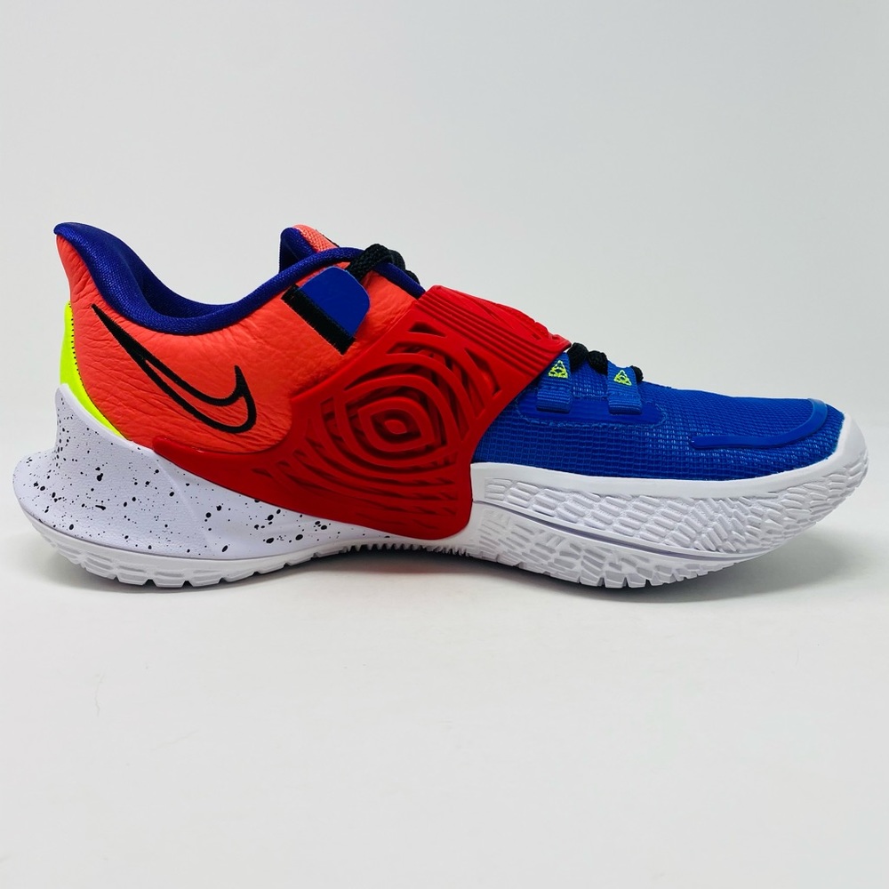 Nike Kyrie Low 3 NY vs. NY Special Edition - Picture 6 of 6